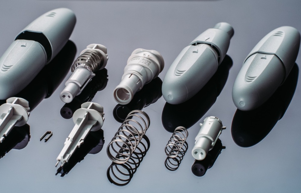 Vistakon coloured contacts