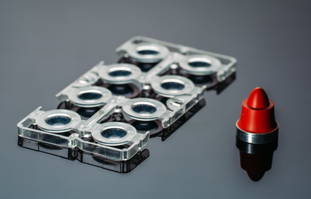 Vistakon coloured contacts